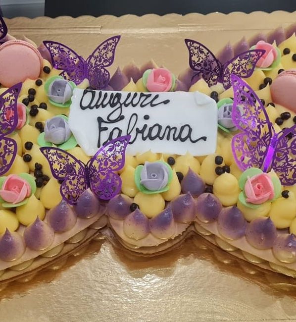 Torta di compleanno ragazza