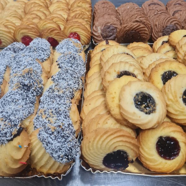 Biscotti di frolla montata